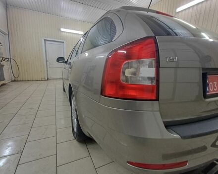 Сірий Шкода Октавія, об'ємом двигуна 0 л та пробігом 197 тис. км за 7750 $, фото 8 на Automoto.ua