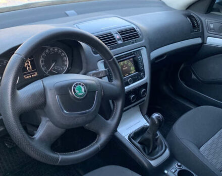 Сірий Шкода Октавія, об'ємом двигуна 1.6 л та пробігом 181 тис. км за 8799 $, фото 54 на Automoto.ua