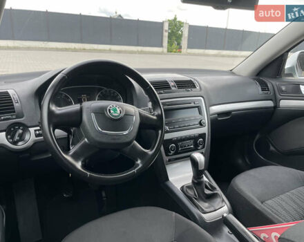 Серый Шкода Октавия, объемом двигателя 1.8 л и пробегом 198 тыс. км за 6700 $, фото 45 на Automoto.ua