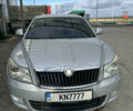 Сірий Шкода Октавія, об'ємом двигуна 1.8 л та пробігом 220 тис. км за 10500 $, фото 1 на Automoto.ua