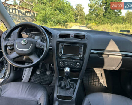 Серый Шкода Октавия, объемом двигателя 1.8 л и пробегом 221 тыс. км за 6900 $, фото 59 на Automoto.ua