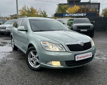 Серый Шкода Октавия, объемом двигателя 1.6 л и пробегом 251 тыс. км за 7800 $, фото 1 на Automoto.ua