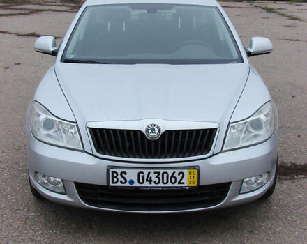 Сірий Шкода Октавія, об'ємом двигуна 1.6 л та пробігом 240 тис. км за 8000 $, фото 1 на Automoto.ua