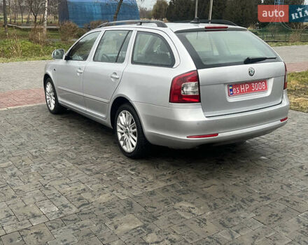 Серый Шкода Октавия, объемом двигателя 2 л и пробегом 254 тыс. км за 10600 $, фото 4 на Automoto.ua