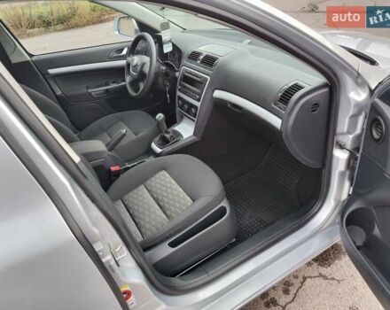 Серый Шкода Октавия, объемом двигателя 1.8 л и пробегом 204 тыс. км за 7800 $, фото 33 на Automoto.ua