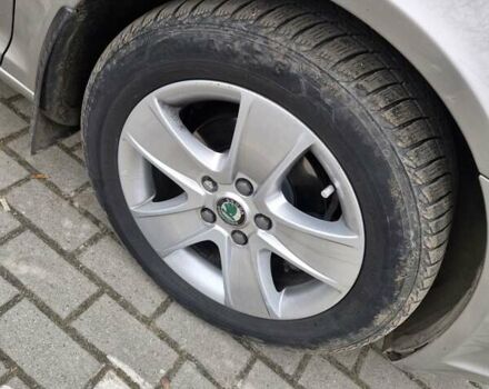 Серый Шкода Октавия, объемом двигателя 1.6 л и пробегом 310 тыс. км за 7000 $, фото 5 на Automoto.ua