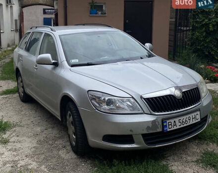 Серый Шкода Октавия, объемом двигателя 1.39 л и пробегом 294 тыс. км за 6800 $, фото 2 на Automoto.ua