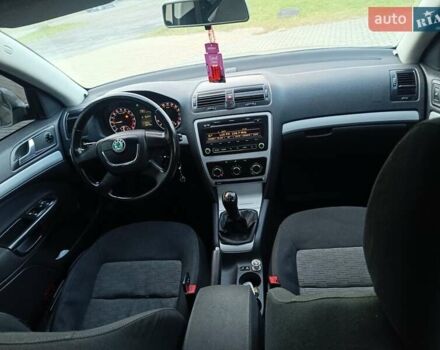 Серый Шкода Октавия, объемом двигателя 1.9 л и пробегом 290 тыс. км за 7000 $, фото 29 на Automoto.ua