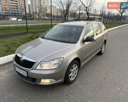 Сірий Шкода Октавія, об'ємом двигуна 1.6 л та пробігом 197 тис. км за 7950 $, фото 2 на Automoto.ua