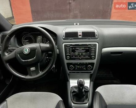 Серый Шкода Октавия, объемом двигателя 1.97 л и пробегом 215 тыс. км за 9100 $, фото 11 на Automoto.ua