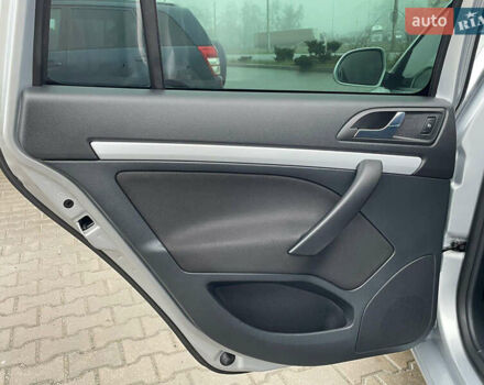 Серый Шкода Октавия, объемом двигателя 1.6 л и пробегом 229 тыс. км за 9499 $, фото 193 на Automoto.ua