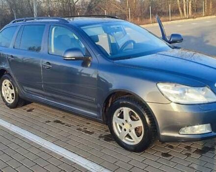 Серый Шкода Октавия, объемом двигателя 1.8 л и пробегом 200 тыс. км за 7499 $, фото 1 на Automoto.ua