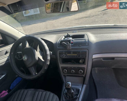 Сірий Шкода Октавія, об'ємом двигуна 1.6 л та пробігом 291 тис. км за 7700 $, фото 7 на Automoto.ua
