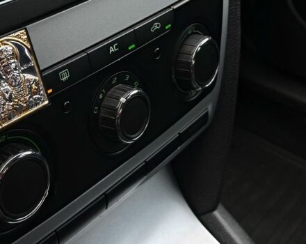 Серый Шкода Октавия, объемом двигателя 1.6 л и пробегом 133 тыс. км за 7700 $, фото 16 на Automoto.ua