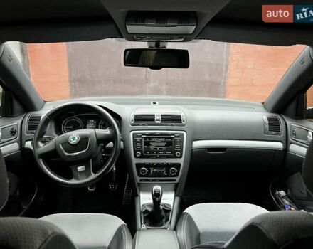 Серый Шкода Октавия, объемом двигателя 1.97 л и пробегом 215 тыс. км за 8700 $, фото 7 на Automoto.ua