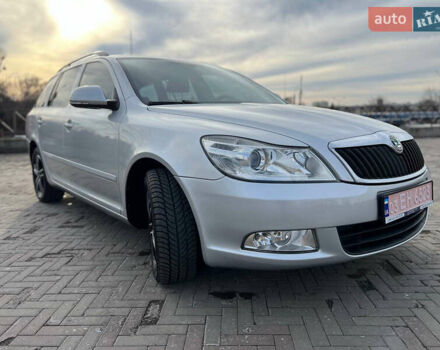 Сірий Шкода Октавія, об'ємом двигуна 1.8 л та пробігом 195 тис. км за 7800 $, фото 3 на Automoto.ua