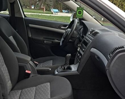 Серый Шкода Октавия, объемом двигателя 1.6 л и пробегом 133 тыс. км за 7700 $, фото 9 на Automoto.ua