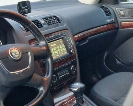 Серый Шкода Октавия, объемом двигателя 1.6 л и пробегом 229 тыс. км за 8300 $, фото 5 на Automoto.ua