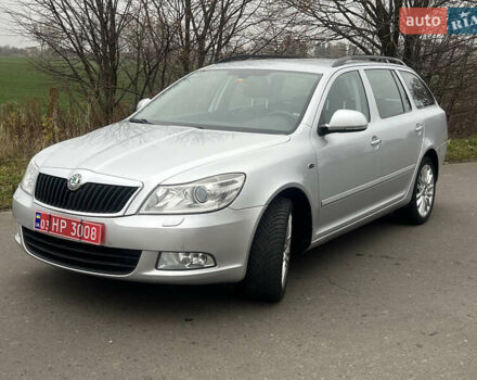 Серый Шкода Октавия, объемом двигателя 2 л и пробегом 255 тыс. км за 10700 $, фото 1 на Automoto.ua