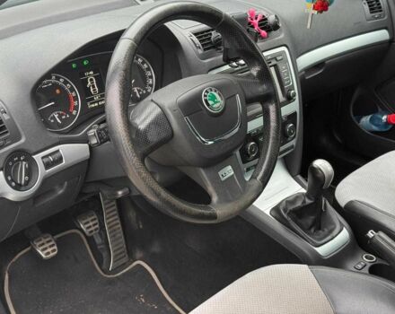 Серый Шкода Октавия, объемом двигателя 2 л и пробегом 219 тыс. км за 6990 $, фото 15 на Automoto.ua