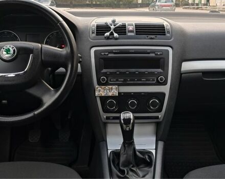 Серый Шкода Октавия, объемом двигателя 1.6 л и пробегом 133 тыс. км за 7700 $, фото 12 на Automoto.ua