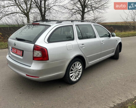 Серый Шкода Октавия, объемом двигателя 2 л и пробегом 255 тыс. км за 10700 $, фото 6 на Automoto.ua
