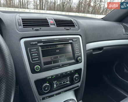 Серый Шкода Октавия, объемом двигателя 2 л и пробегом 260 тыс. км за 10500 $, фото 38 на Automoto.ua