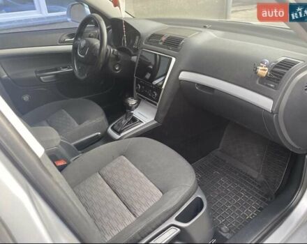 Серый Шкода Октавия, объемом двигателя 1.6 л и пробегом 288 тыс. км за 8000 $, фото 6 на Automoto.ua