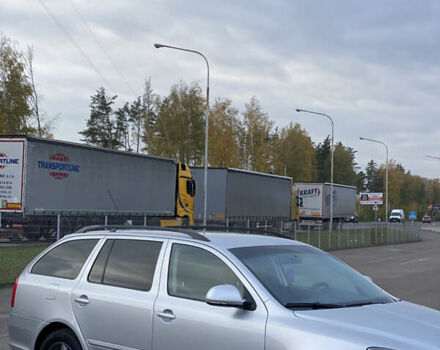 Серый Шкода Октавия, объемом двигателя 2 л и пробегом 273 тыс. км за 8200 $, фото 4 на Automoto.ua