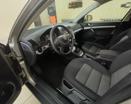 Сірий Шкода Октавія, об'ємом двигуна 0 л та пробігом 197 тис. км за 7750 $, фото 17 на Automoto.ua