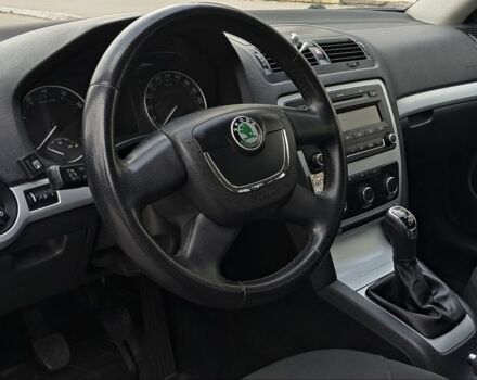 Серый Шкода Октавия, объемом двигателя 1.6 л и пробегом 133 тыс. км за 7700 $, фото 14 на Automoto.ua