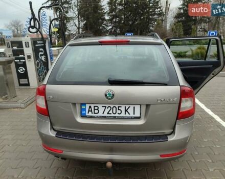 Серый Шкода Октавия, объемом двигателя 1.39 л и пробегом 206 тыс. км за 6500 $, фото 3 на Automoto.ua