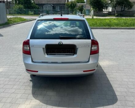 Шкода Октавія 2010 у Дубно на Automoto.ua Сірий Шкода Октавія, об'ємом двигуна 1.6 л та пробігом 200 тис. км за 7500 $, фото 3 на Automoto.ua