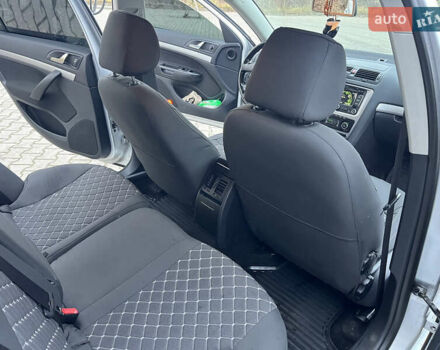 Серый Шкода Октавия, объемом двигателя 2 л и пробегом 285 тыс. км за 8800 $, фото 12 на Automoto.ua