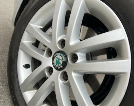 Серый Шкода Октавия, объемом двигателя 1.6 л и пробегом 263 тыс. км за 7500 $, фото 14 на Automoto.ua