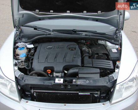 Сірий Шкода Октавія, об'ємом двигуна 1.6 л та пробігом 240 тис. км за 8000 $, фото 20 на Automoto.ua