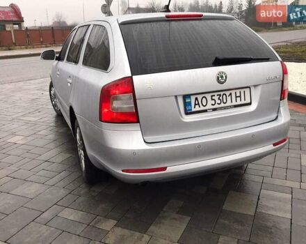 Шкода Октавия 2010 в Хусте на Automoto.ua Серый Шкода Октавия, объемом двигателя 1.6 л и пробегом 230 тыс. км за 8000 $, фото 9 на Automoto.ua