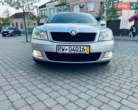 Серый Шкода Октавия, объемом двигателя 1.99 л и пробегом 303 тыс. км за 9500 $, фото 8 на Automoto.ua