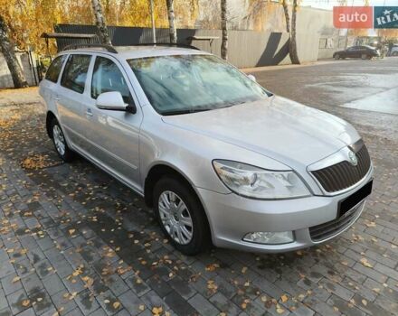 Серый Шкода Октавия, объемом двигателя 1.8 л и пробегом 204 тыс. км за 7800 $, фото 4 на Automoto.ua