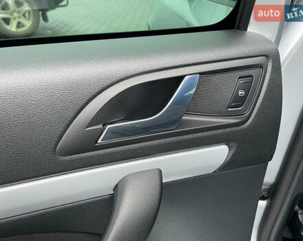 Серый Шкода Октавия, объемом двигателя 1.6 л и пробегом 229 тыс. км за 9499 $, фото 192 на Automoto.ua