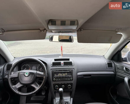 Серый Шкода Октавия, объемом двигателя 1.6 л и пробегом 292 тыс. км за 7199 $, фото 10 на Automoto.ua