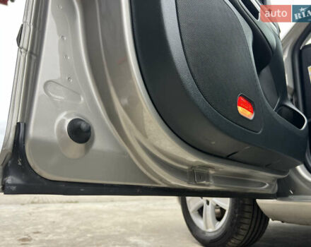 Сірий Шкода Октавія, об'ємом двигуна 1.6 л та пробігом 188 тис. км за 9200 $, фото 62 на Automoto.ua