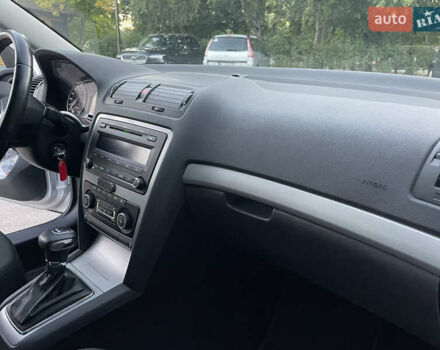 Серый Шкода Октавия, объемом двигателя 1.6 л и пробегом 167 тыс. км за 9500 $, фото 33 на Automoto.ua