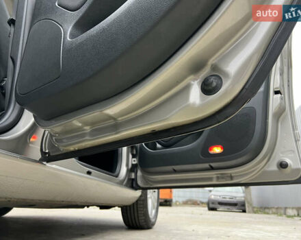 Сірий Шкода Октавія, об'ємом двигуна 1.6 л та пробігом 188 тис. км за 9200 $, фото 94 на Automoto.ua