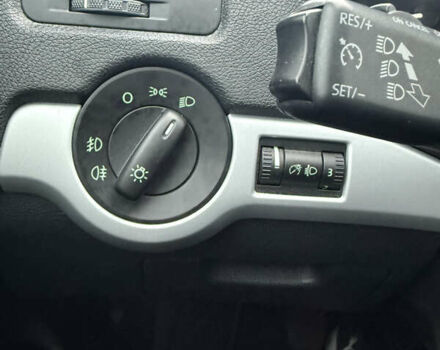 Сірий Шкода Октавія, об'ємом двигуна 1.6 л та пробігом 183 тис. км за 7500 $, фото 36 на Automoto.ua