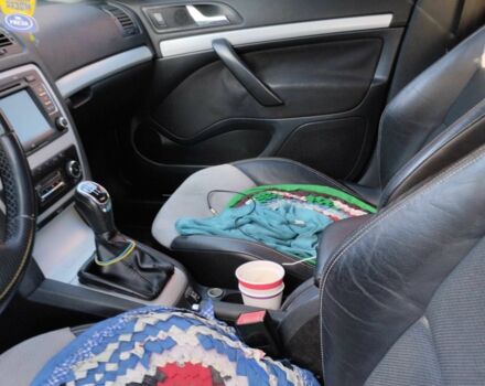 Серый Шкода Октавия, объемом двигателя 1.6 л и пробегом 280 тыс. км за 6200 $, фото 1 на Automoto.ua