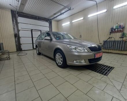 Сірий Шкода Октавія, об'ємом двигуна 0 л та пробігом 197 тис. км за 7750 $, фото 2 на Automoto.ua