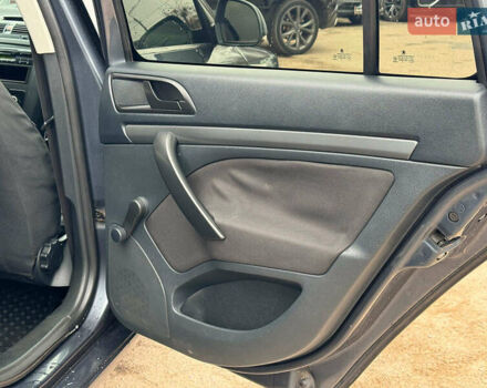 Сірий Шкода Октавія, об'ємом двигуна 1.6 л та пробігом 307 тис. км за 5940 $, фото 21 на Automoto.ua