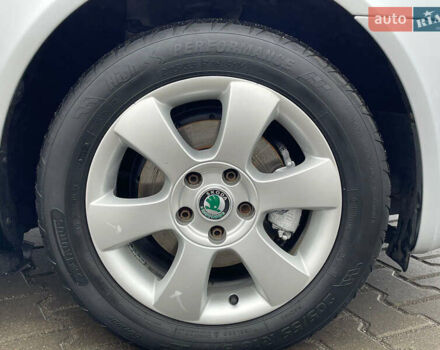 Сірий Шкода Октавія, об'ємом двигуна 1.6 л та пробігом 229 тис. км за 8999 $, фото 143 на Automoto.ua