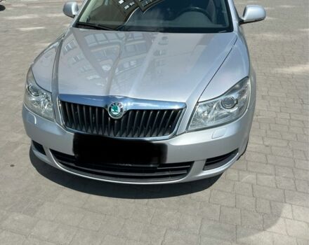 Шкода Октавія 2010 у Дубно на Automoto.ua Сірий Шкода Октавія, об'ємом двигуна 1.6 л та пробігом 200 тис. км за 7500 $, фото 1 на Automoto.ua